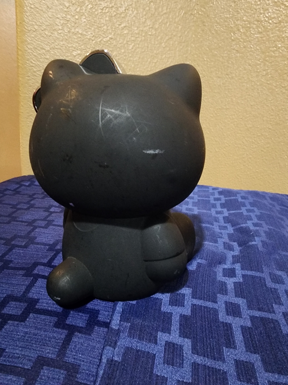 Black Matte HELLO KITTY Limited Edition Brush Holder SEPHORA Japan 2011 - Picture 3 of 6